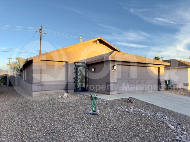 Photo - 8771 S Desert Rainbow Dr House
