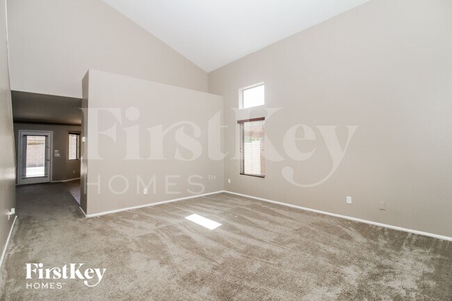 Foto del edificio - 40133 W Sanders Way