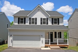 Building Photo - 1014 Middlebrook Ave