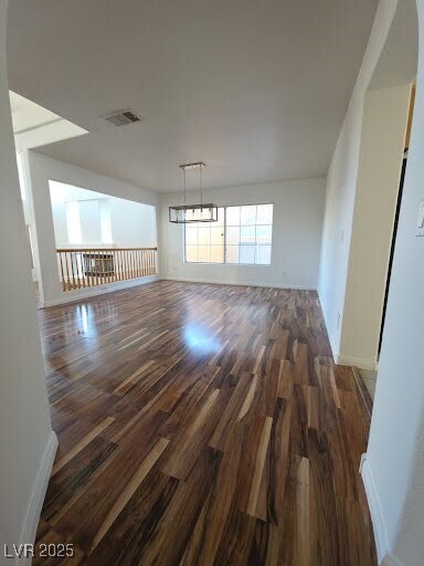 Foto del edificio - 8629 Copper Falls Ave