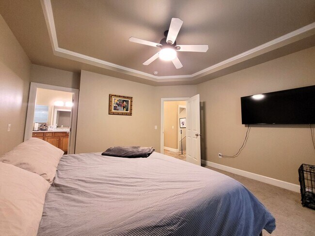 Foto del edificio - Beautiful Home in Desirable Geneva Neighborhood - 2700 sqft