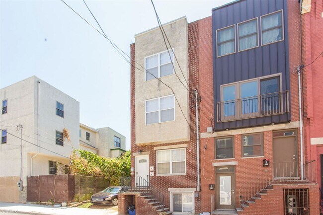 Foto del edificio - 4 br, 2 bath Duplex - 1712 MONUMENT ST Unit 2