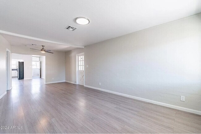 Foto del edificio - 4022 W Willetta St