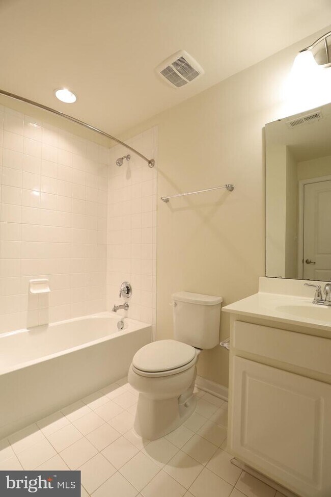 Foto del edificio - 22308 Honey Hill Ln