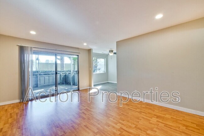 Foto del edificio - 255 S Rengstorff Ave