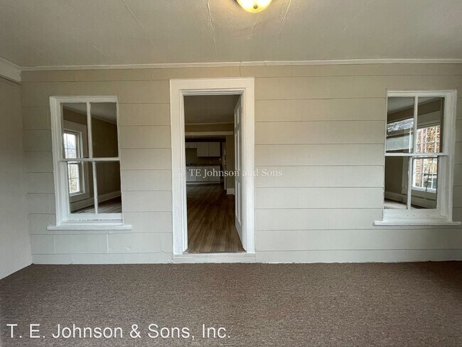 Building Photo - 2 br, 1 bath House - 4027 Leo Street