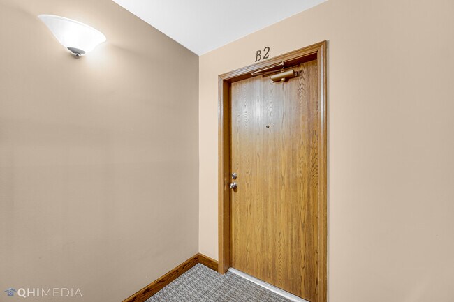 Building Photo - 745 Candleridge Ct