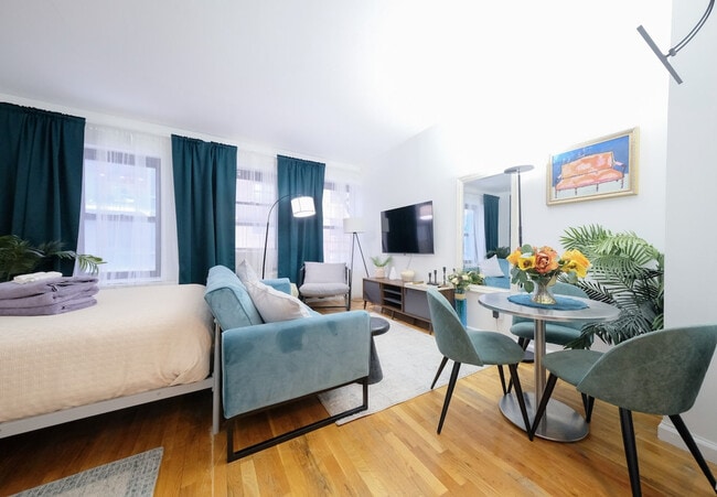 Foto del edificio - 305 E 95th St