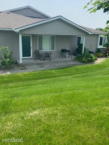 Primary Photo - 2 br, 1.5 bath Condo - 1118 Lake Shore Cir