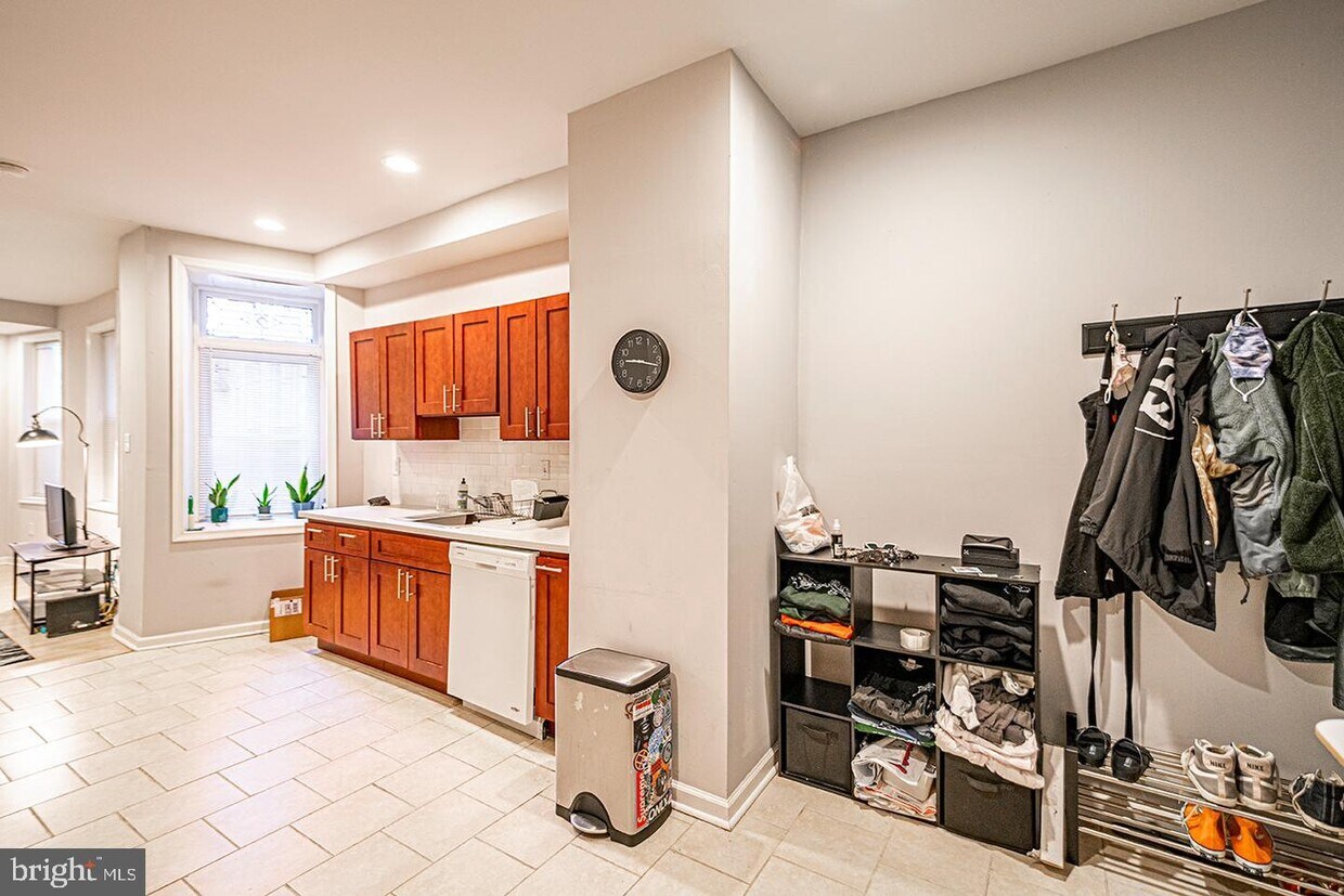 Foto principal - 5102 Larchwood Ave