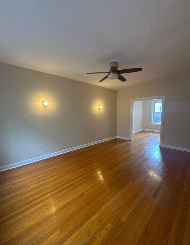 Foto del edificio - 4408 N Winchester Ave