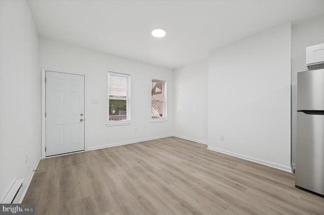 Building Photo - 2535 N Newkirk St