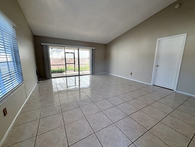 Building Photo - 2908 Quincy Ct