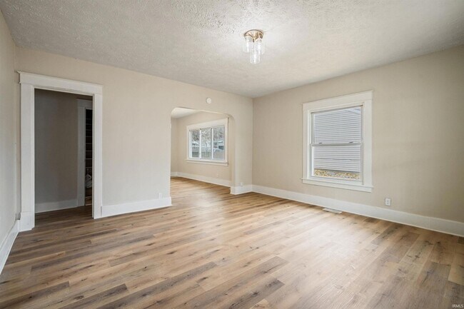 Foto del edificio - 1012 E Taylor St