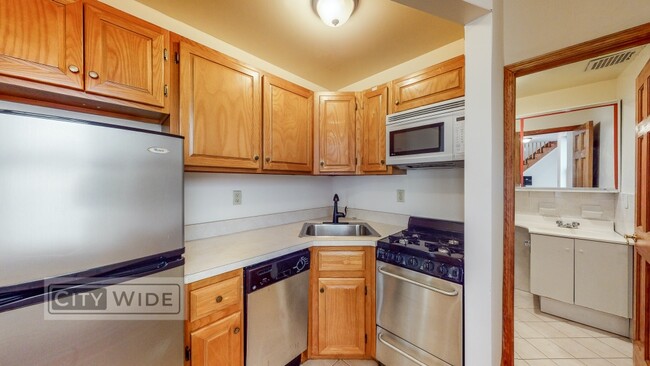 Building Photo - 203 West 85th Street