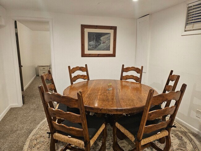Building Photo - 5713 S Elati Way