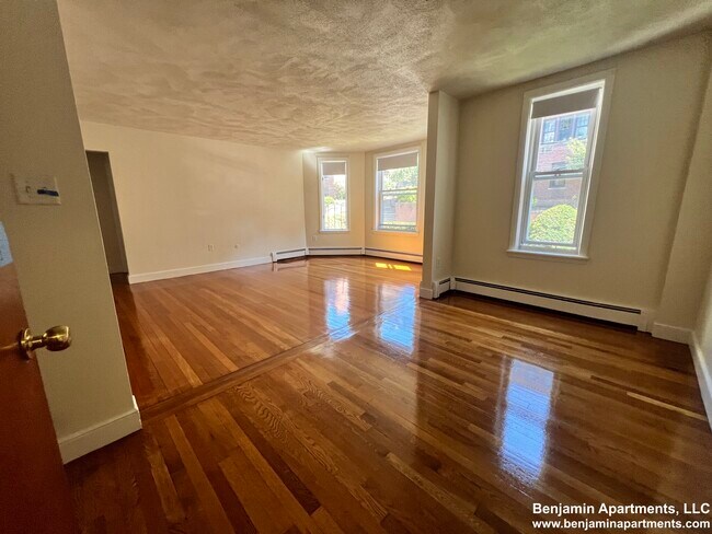 Foto del edificio - 316 Tappan St