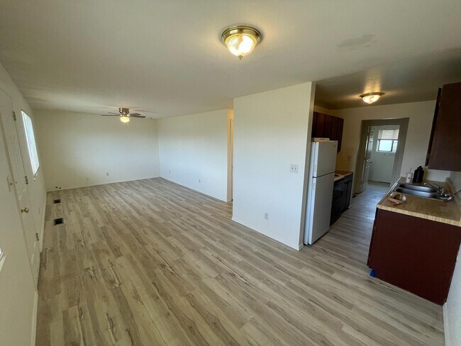 Building Photo - 5995 Marius Dr