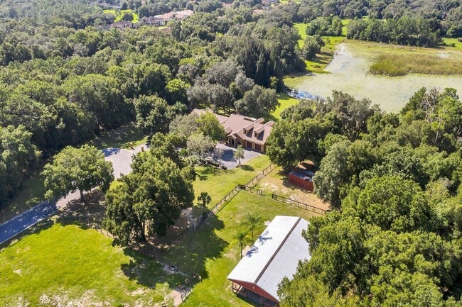 Building Photo - 5 br, 3.5 bath House - 7925 W State Road 46