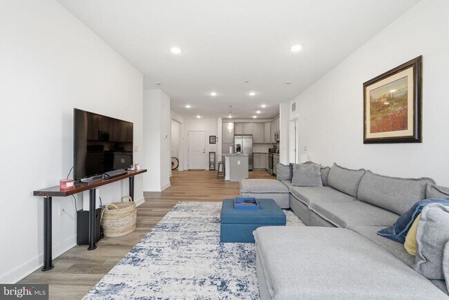 Building Photo - 21950 Garganey Ter