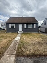 Building Photo - 108 Parker Ave