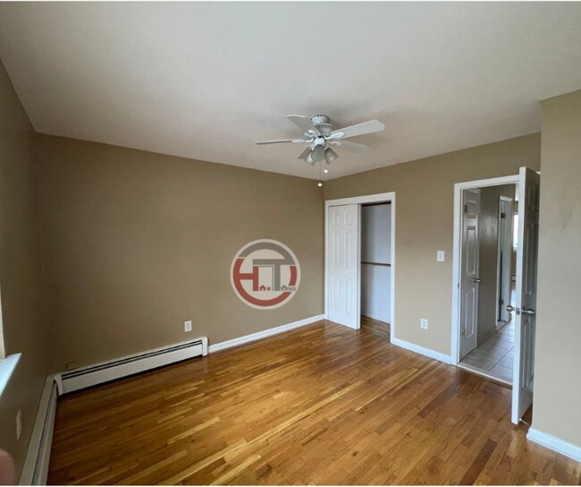 832A Hollywood Ave, The Bronx, NY 10465 Townhome Rentals in The Bronx