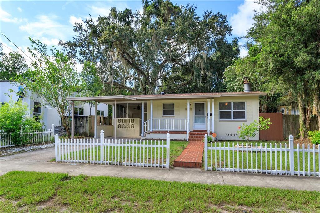 Primary Photo - 1220 E Kaley St