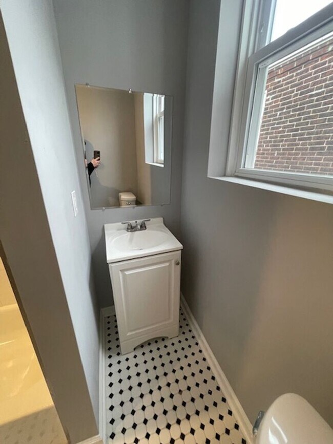 Building Photo - Anika Homes 3 Bedroom
