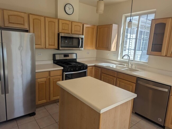 Foto del edificio - 432 E Thornhill Ln