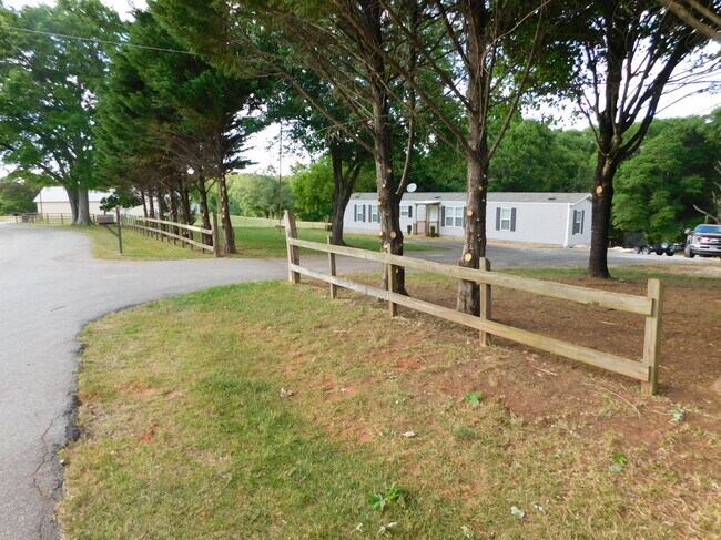 Front View - 112 Donald Dr