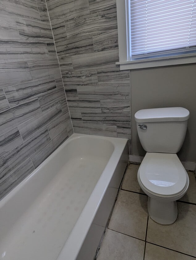 Photo - 12 Lilac St (New Haven, CT)
