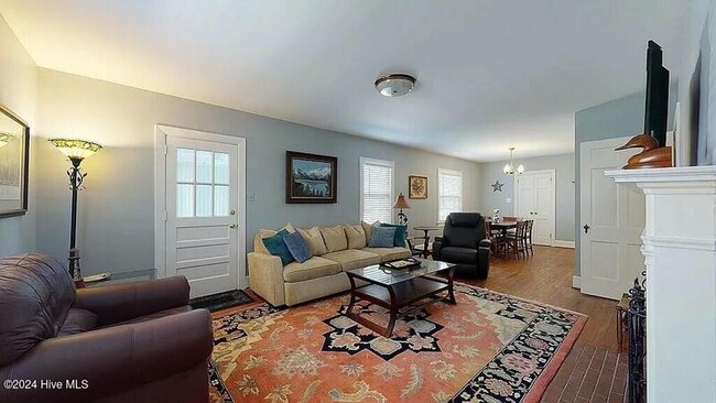 Foto del edificio - 1105 W Rock Spring Rd