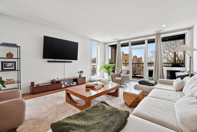 Foto del edificio - 815 N Richmond St