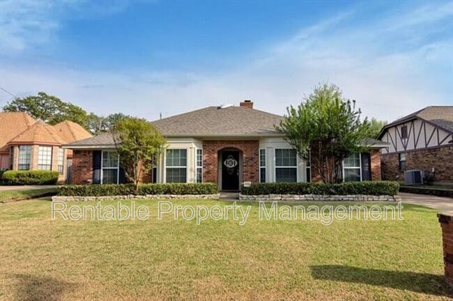 Photo - 3600 Ruidoso Dr House