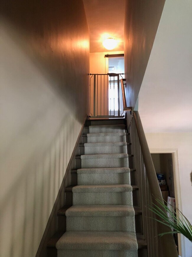 Foto del edificio - 1713 McHenry Ave