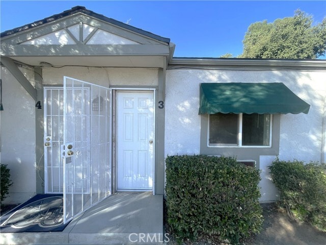 Primary Photo - 952 E 10th St