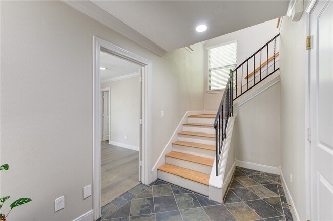 Photo - 1706 McDonald St Apartment