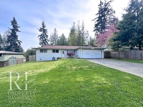 Building Photo - 3855 NE Hyak Way