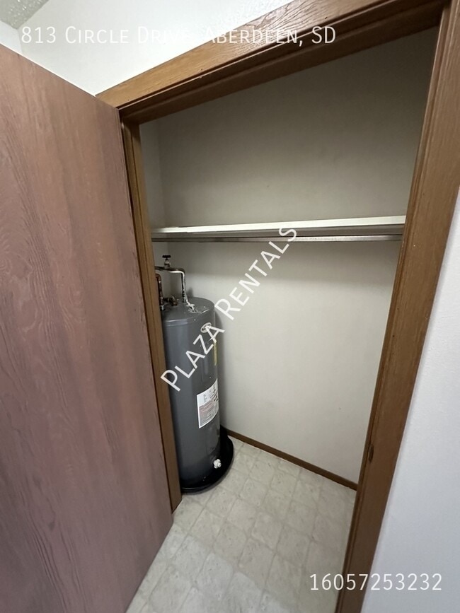 Foto del edificio - 307 11th Ave NW