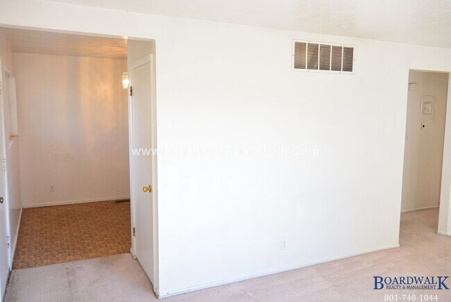 Building Photo - 4637 Harman Dr