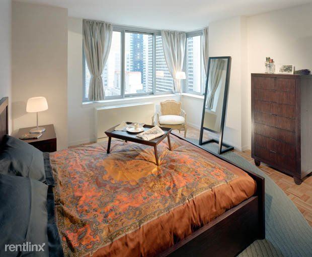 Foto del edificio - 271 W 57th St