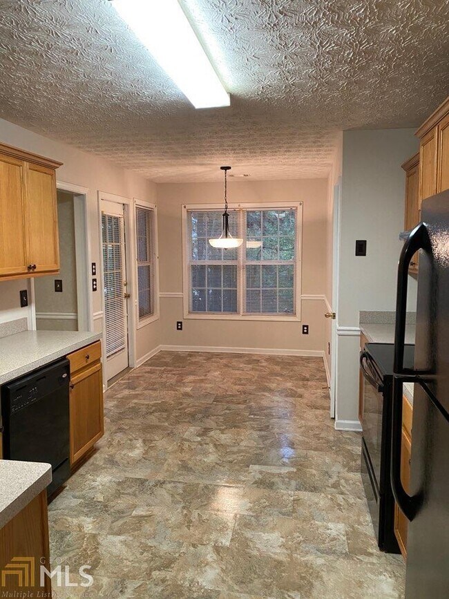 Building Photo - 20 Spring Valley Cove