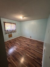 Building Photo - 2015 SE Ridge Rd