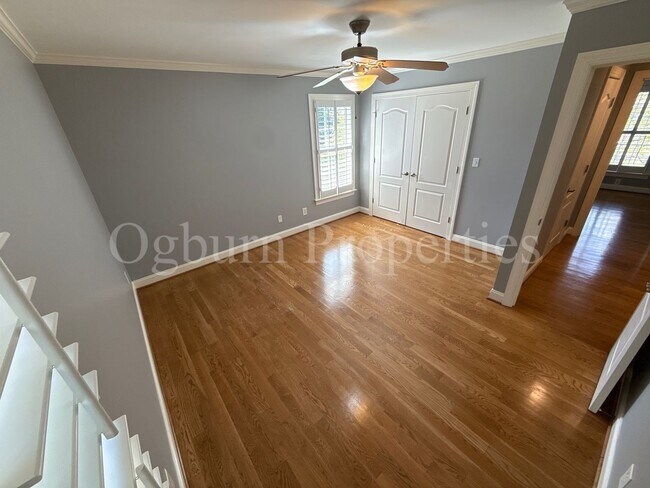 Foto del edificio - 4BR/2BA/2-0.5BA Custom Home in Greenbrier Farm!