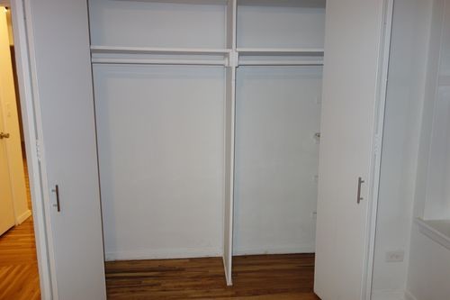 Building Photo - 91 E Van Cortlandt Ave