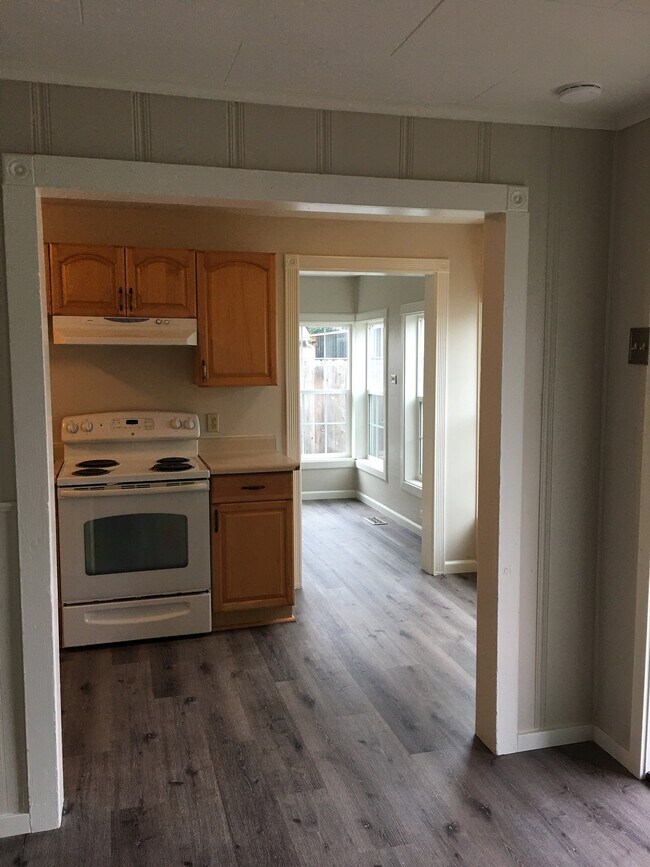 Foto del edificio - 1417 E Park Ave NE