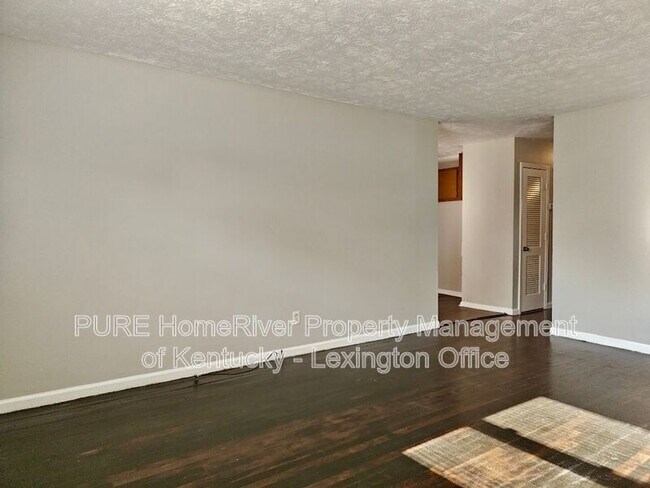 Building Photo - 1278 Winburn Dr
