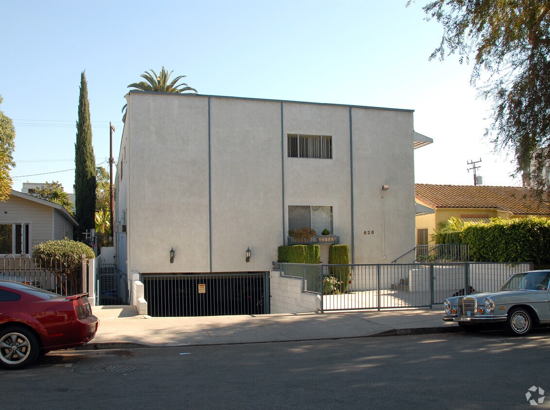 Foto del edificio - 628 Huntley Dr