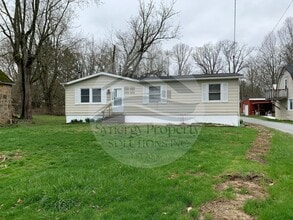 Building Photo - 477 Lawnsdale Ave