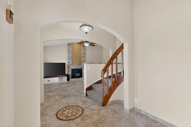 Foto del edificio - 5612 Chelwood Park Blvd NE